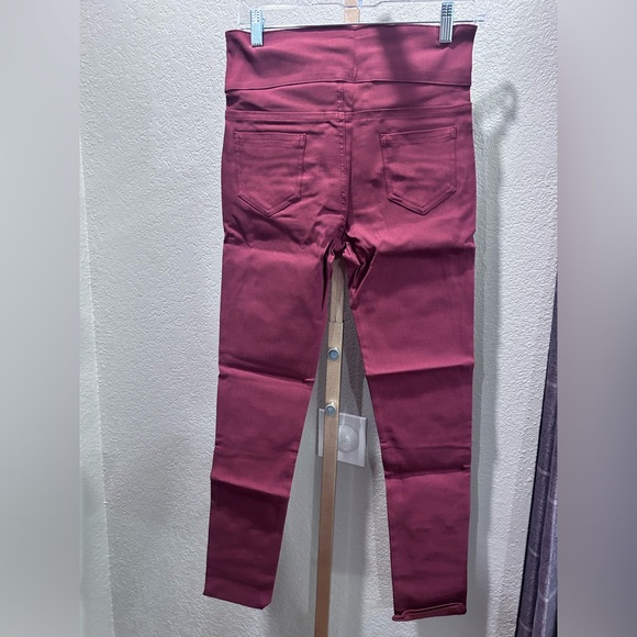 NWT Cami’s Closet Chic Rust Brown High-Waisted Jeggings with Zipper Pockets - Picture 3 of 6